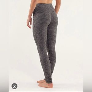 NWOT lululemon Wunder Under High Rise Legging 28” size 4 in gray + black chevron